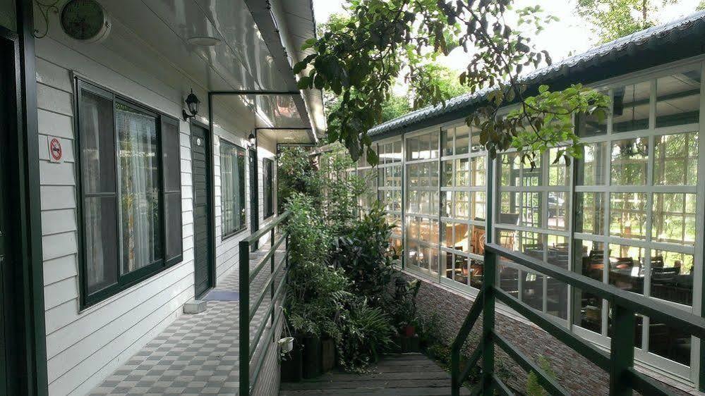 Champs Yazuh B&B Чичи Экстерьер фото